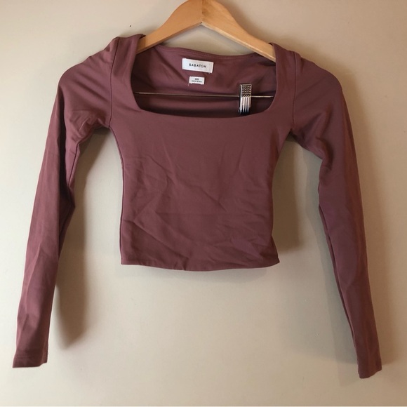 Babaton Tops - ♦️ BABATON | Square Neck Long Sleeve Crop Top